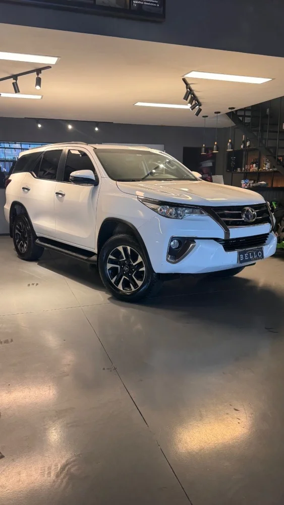 Toyota Hilux SW4 SRV 4x2 2.7 Flex 16V Aut.